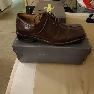 Brown dress shoes